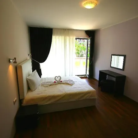 Sozopoli Beachfront Apartament Sozopol