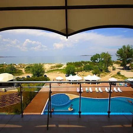 Sozopoli Beachfront Apartament *