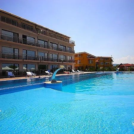 Sozopoli Beachfront Apartament